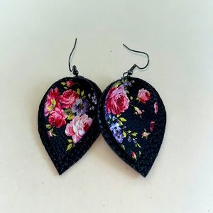 Floral leather earrings